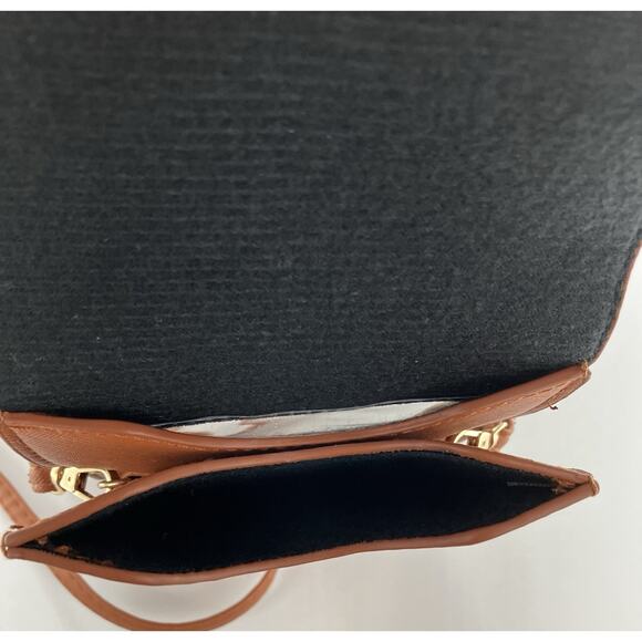 Simply Southern Crossbody Phone Wallet Bag - Picture 5 of 6